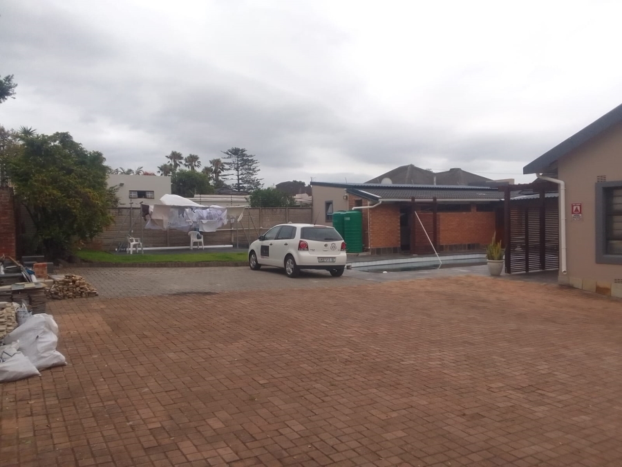 To Let 3 Bedroom Property for Rent in Selborne Eastern Cape